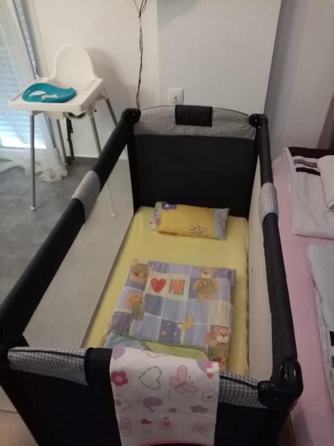 Apartment By The Beach - Nei Epivates Неойе Епиватай Екстериор снимка